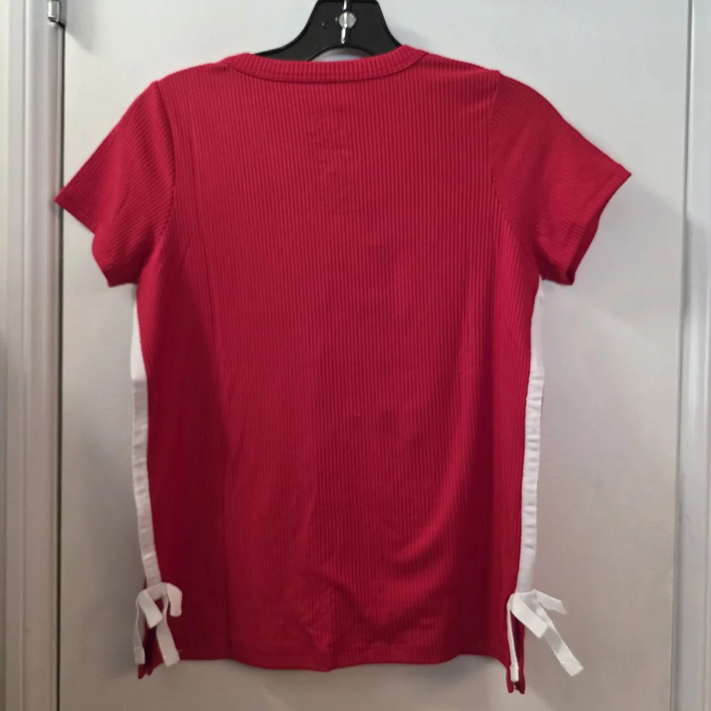 Hello Kitty Red Girls' Graphic Tee - Picture 6 of 6